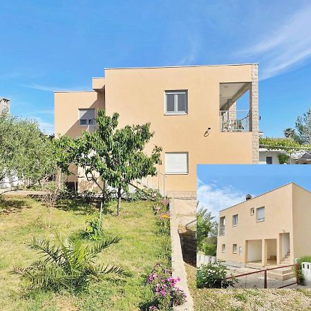 Apartmani Solis Vir Buitenkant foto