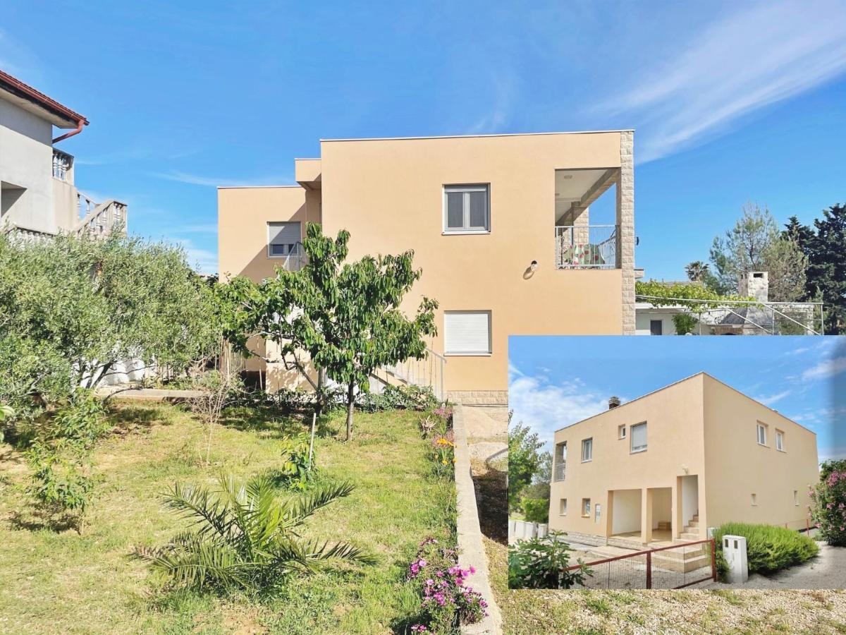 Apartmani Solis Vir Buitenkant foto